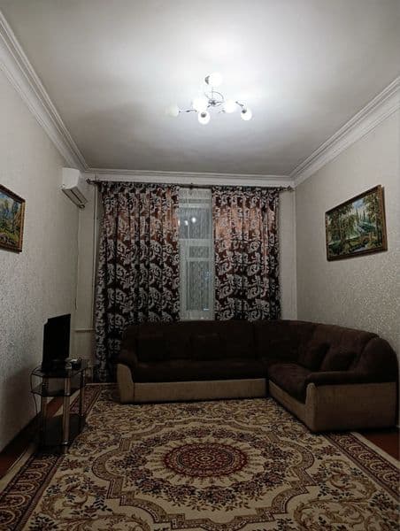сдам очень уютно большую трех комнатную  квартиру на втором  — фото 3