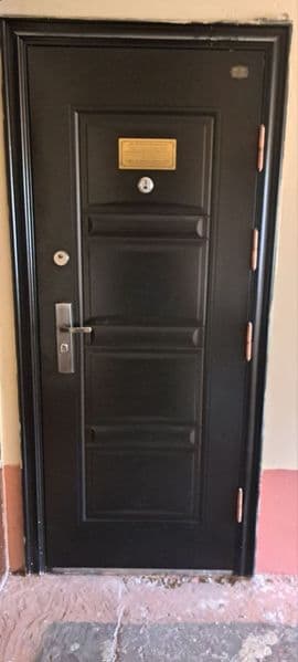 Yashash uchun barcha sharoitlar mavjud. 1 xonali uy 2 xona q