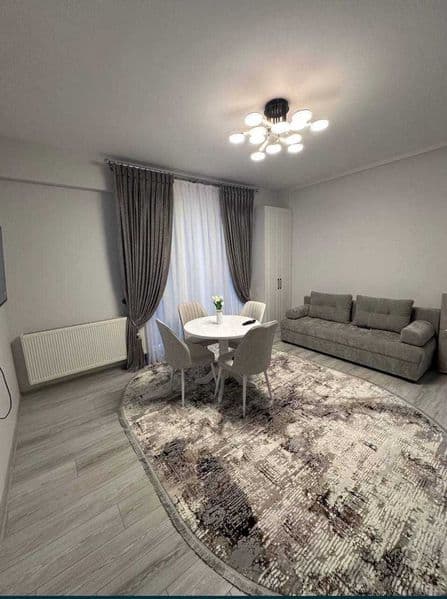 Район: Чиланзарский<br />
Адрес: Чиланзар-8<br />
Ориентир: 