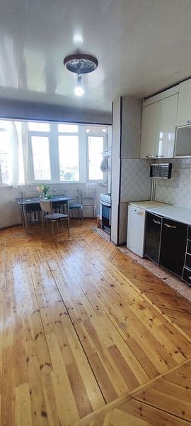 Арентер Коратош чорсу Карзинканг оркасида жойлашган дом Дуру — фото 3