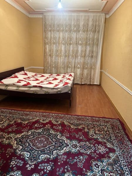 Farxadski bozor yaqinida joylashgan uyimiz <br />
3 xonali < — фото 2