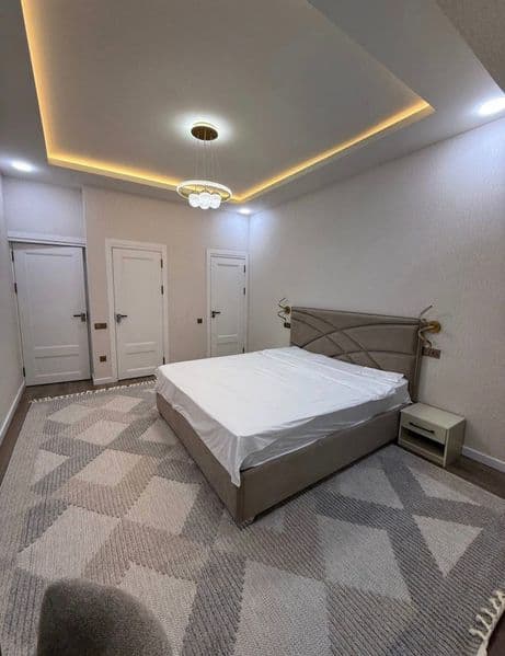 Сергели Бекат-2  Новастройка <br />
3х комнотноя новая не кт