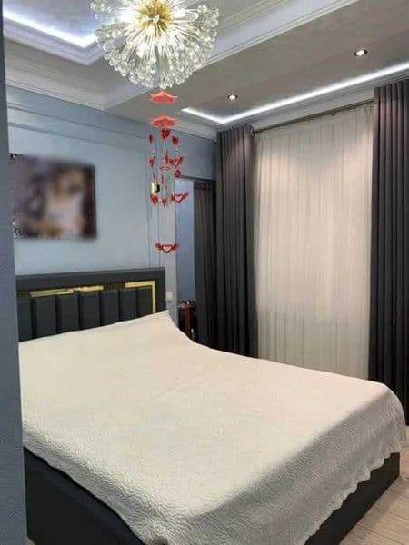 Район: Yunusabad<br />
Адрес: ЖК Дипломат<br />
<br />
Комна