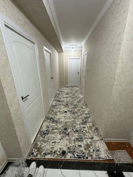 drujba metro yaqinida<br />
3 xona xaladilnik,kir moshina bo