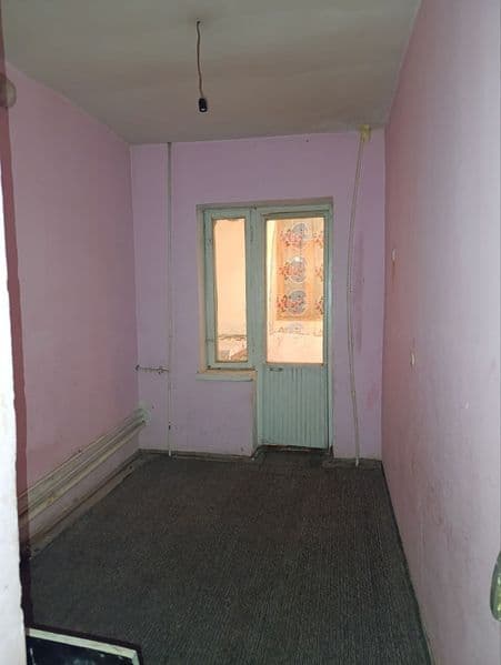 Янгихаёт район Бинокор махалласида 3хонали 2 этаж узок мудда