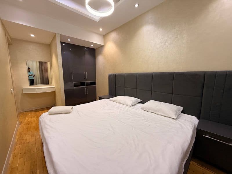 Аренда<br />
<br />
• Район: Юнусабадский<br />
• Ориентир: 