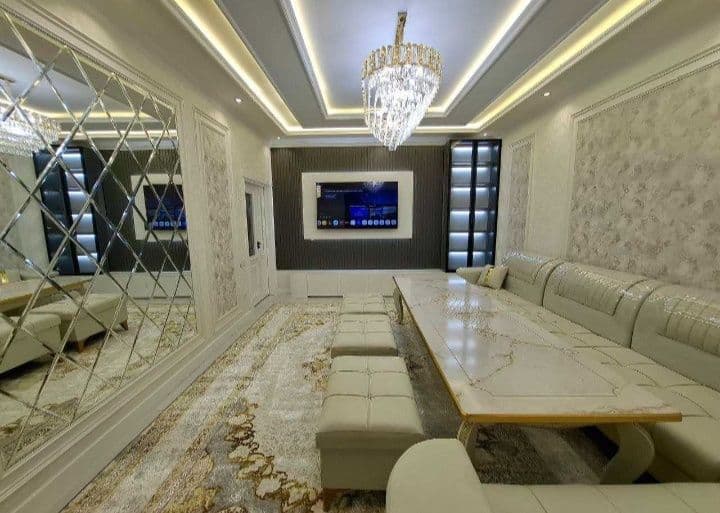 #Аренда<br />
Новостройка <br />
Район: Юнусобод<br />
 Орие