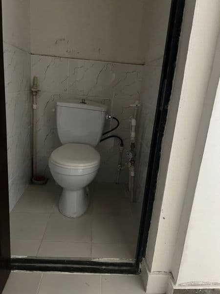 Assalomu alaykum. Hovlini boshqa kirish qismidan birxonalik  — фото 4