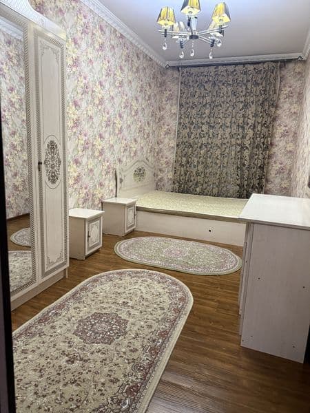 2 xona 3 xona qilingan xamma sharoitlari bor uy o’zimniki