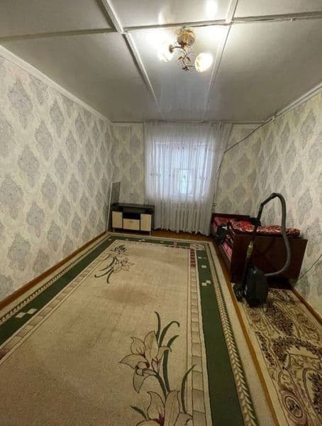 Аренда 1 комнатная квартира Янгихает Спутник- 15.<br />
На 2