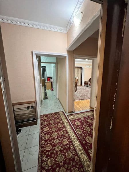 Mirzo ulugbektumani sayram 9etajkali uy 4etaj 3xonali dom xa