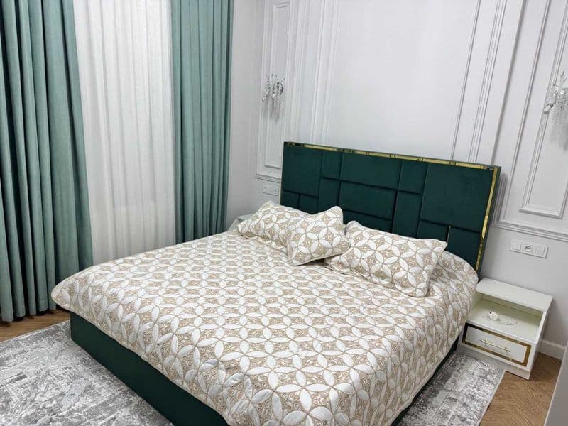 "Сдаю квартиру в аренду в центре Ташкента.<br />
<br />
Райо