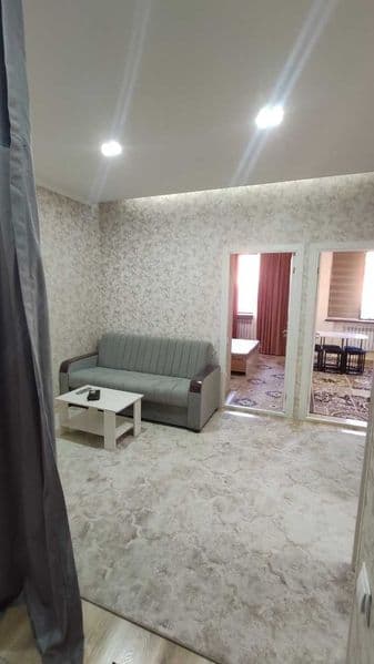 Чилонзор 13квартал Чупонотада 1 хона 2 хона килинган квартир