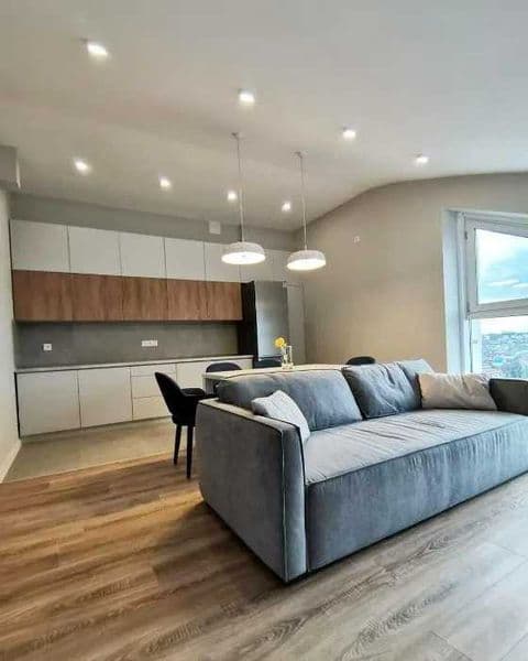 СДАЁТСЯ СРОЧНО <br />
<br />
Район: Мирабадский <br />
Адрес — фото 2