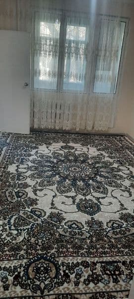 Возле Ок-тепа,круг сдается 2 ком,квартира.Ремонт средний,оку