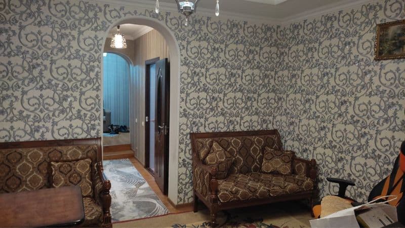 Сдаётся в Аренду 2 комнатная квартира <br />
<br />
Возле Тр