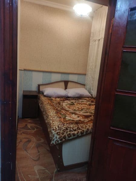 Сдаётся на долгий срок одиночкам без детей одна переделанная