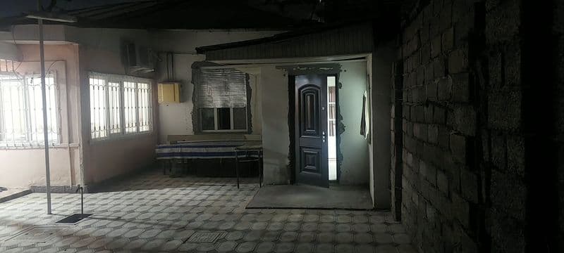 srochniy 1 odamga kvartira maklersiz sheriklikka uchastka. M