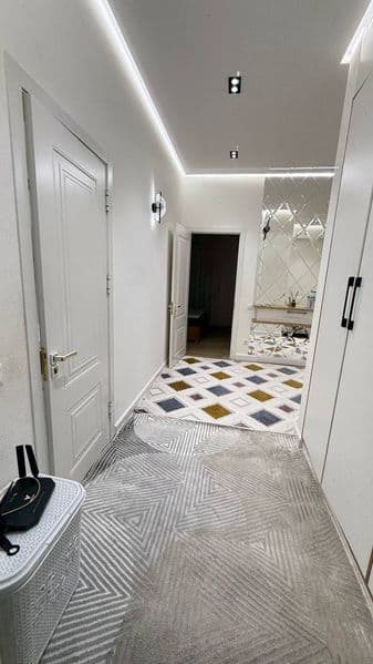 Срочно сдаётся двухкомнатная квартира с евроремонтом и с меб — фото 3