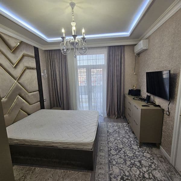 Полностью  обставленная с мебелью техникой.<br />
2 сан узла — фото 4