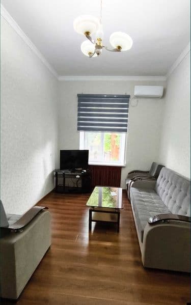 2/2/4 54 Новомосковская ориентир стадион старт <br />
В квар