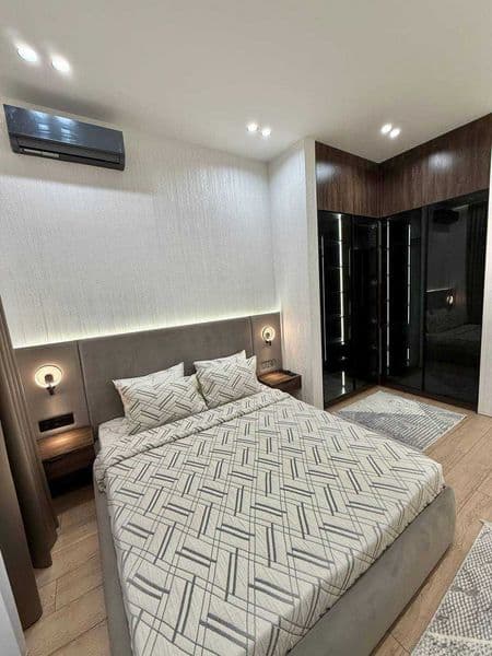 • Район: Шайхантаухрский<br />
• NRG U -TOWER <br />
• Комна