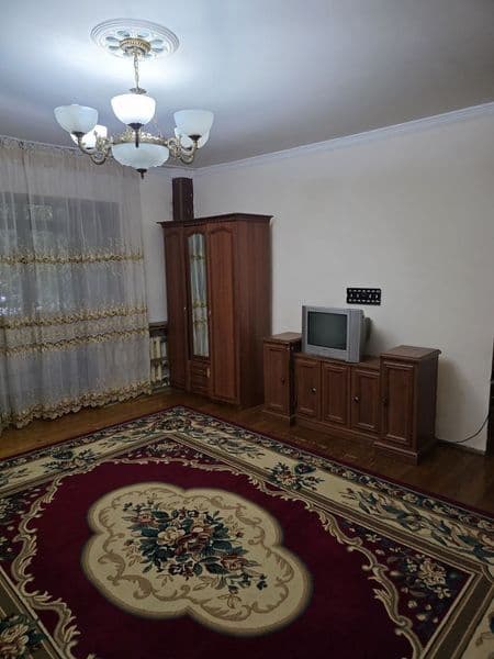 Ю14   2/1/9  400$<br />
Чистая кв ра с необходимой обстановк