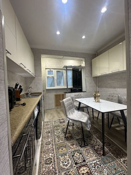 Сдаётся трёх комнатная квартира в центре города!!!<br />
Мир — фото 4