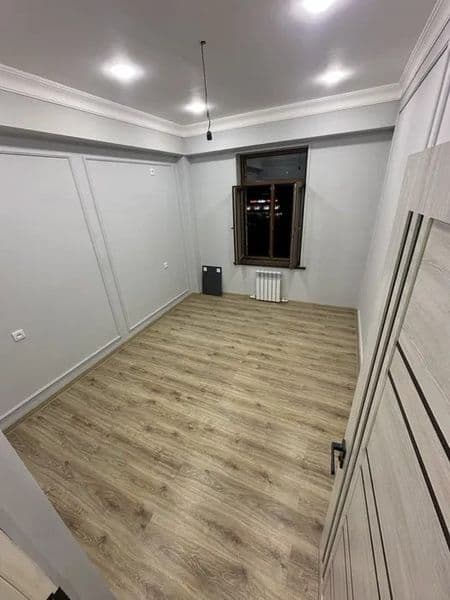 Квартира 105кв.м <br />
Полностью пустая 500$ <br />
Есть пр — фото 2