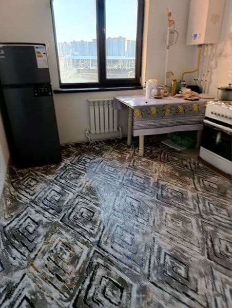 Sergeli Sokin makon Jk Navastroyka yol yuzidagi dom. Uy atro