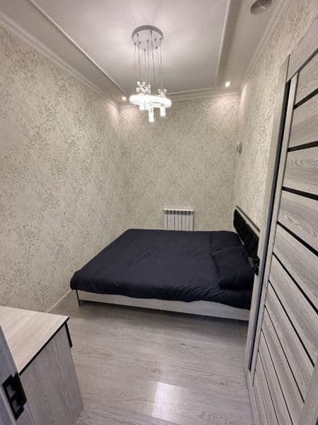 Shayxontohur tumanida, Gʻafur Gʻulom metrosi yaqinida zamona