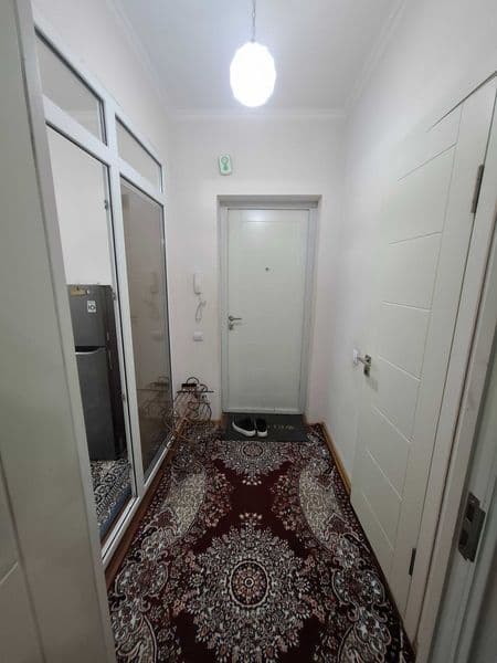 Uy bez makler oʻzimni uyim , yoʻlni boyida Green parkda joyl