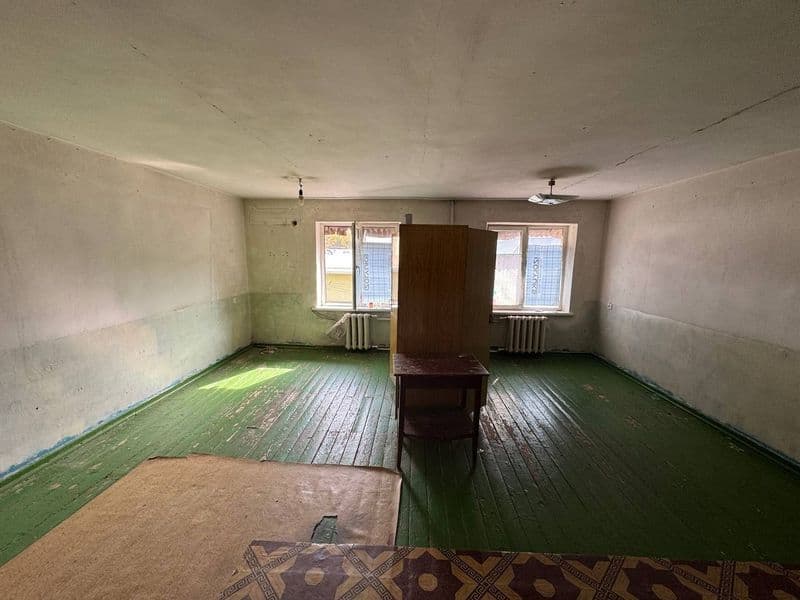 Mirzo Ulugbek katelniyda<br />
1 xona 33 kv.m<br />
Pustoy u