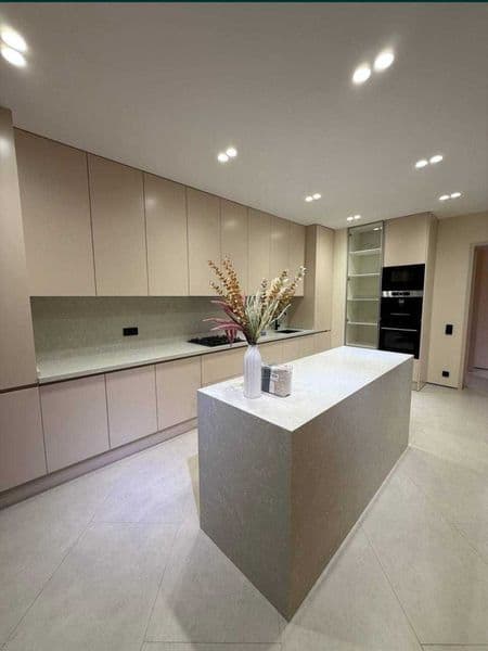 Я сам риэлтор, не сотрудничаю с другими риэлторами! <br />
< — фото 5