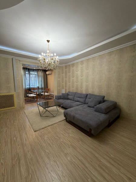 Сдаётся аренда квартиры центр города<br />
Улица Садика Азим