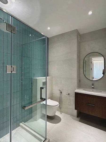 Сдаётся квартира на НРГ Айбек<br />
Ориентир - Шохмедцентр<b