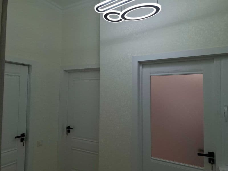 Яшнабадский район, панельный.<br />
Новостройка. Кирпичный д