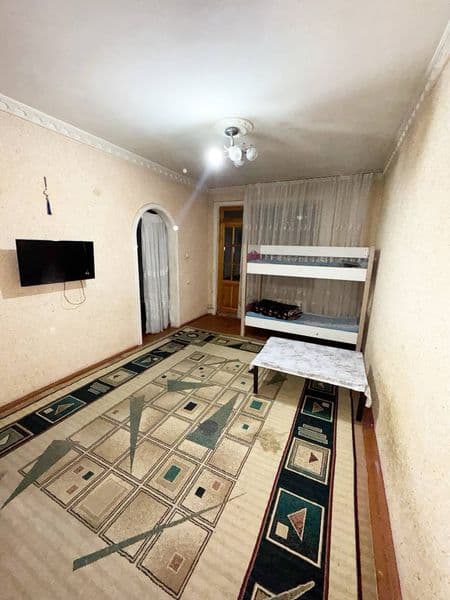 Ор: 221 мактаб<br />
2хона 3 килинган 2 етажда 4 етажли<br / — фото 2