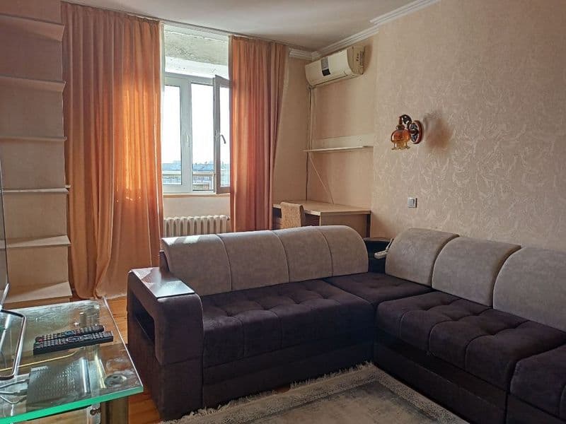 Срочно срочно сдаётся в аренду на долгий срок 1 комнатная кв