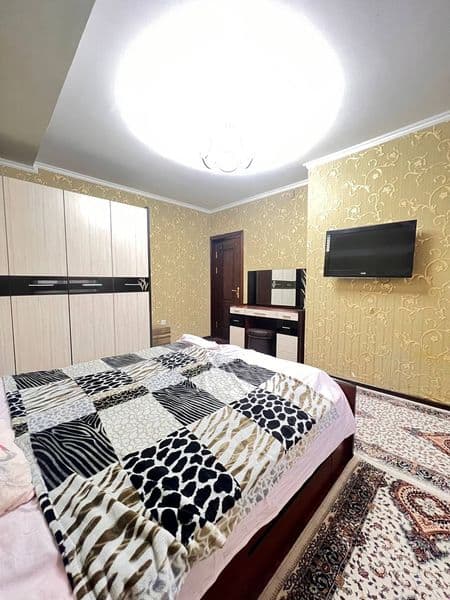 Аренда квартиры в банковском доме<br />
 120 м² | 4-комнатна — фото 2