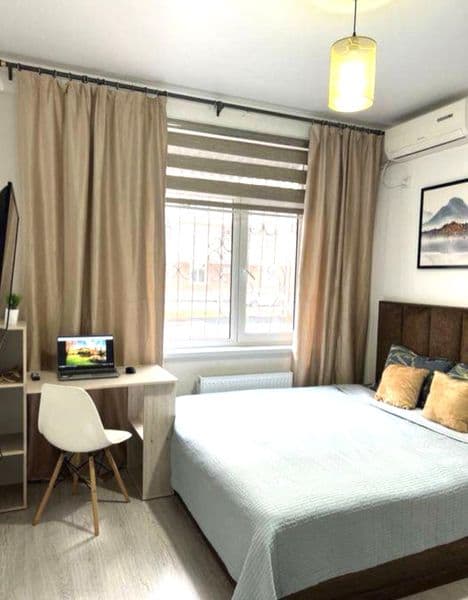 Паркент Плаза<br />
Мирзо-Улугбекский район<br />
<br />
1/1