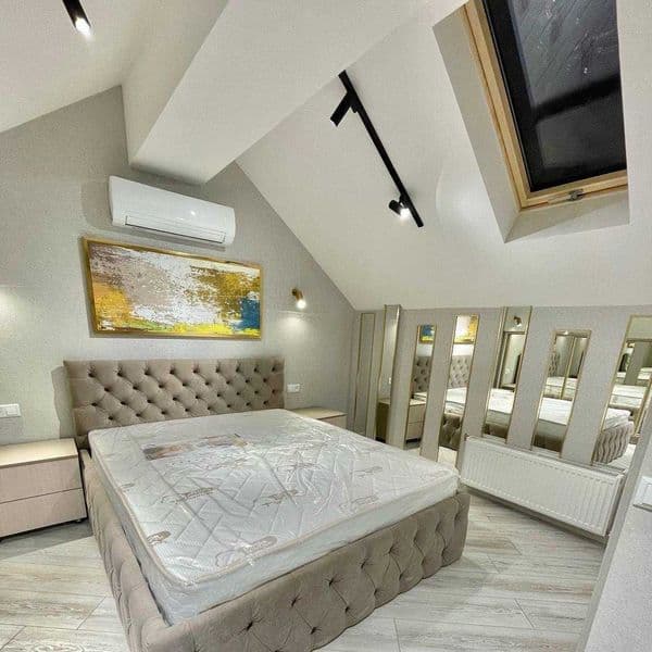 Ц-2<br />
Ор-р: Алайский супер центр<br />
Кол-во комнат: 2в — фото 2