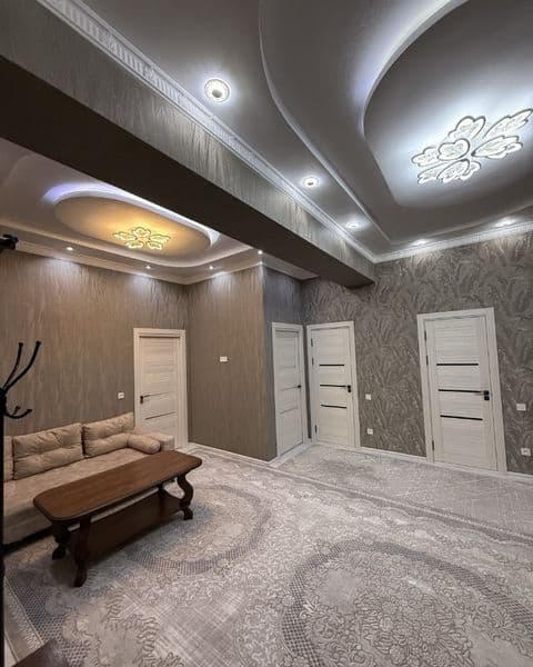 Сдается 3 комнатная квартира на 7 этаже в 9 этажей новострой