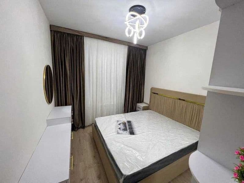 • Комнат: 2<br />
• Этаж: 5<br />
• Этажность: 13<br />
• Пл — фото 3