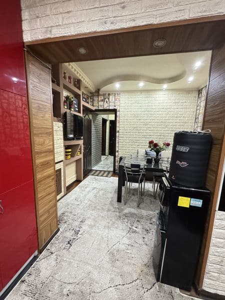 2х ком квартира перед в трех ком <br />
Первый этаж с больши