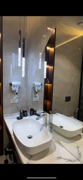 Рядом есть: Аэропорт Больница, поликлиника, Детская площадка — фото 4