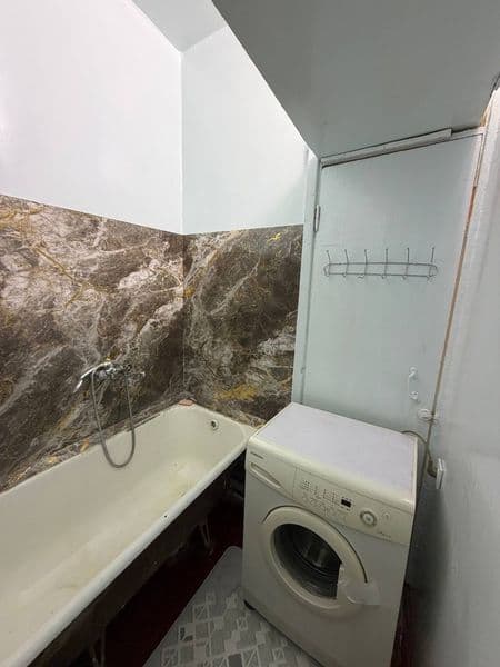 Сдаётся 1-комнатная квартира, переделанная в 2-комнатную<br  — фото 5