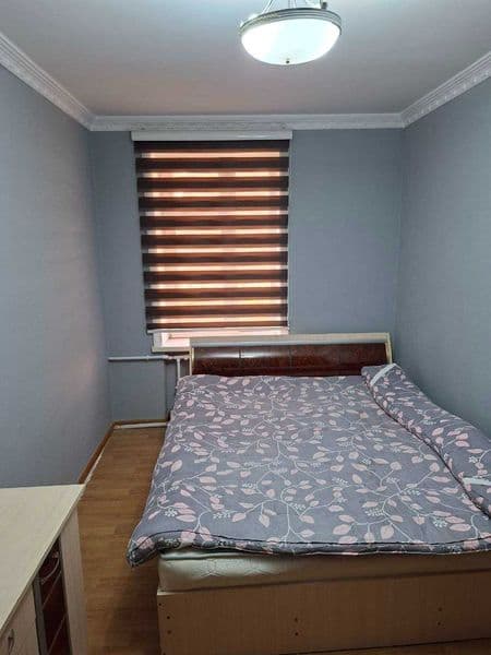 Сдаю в аренду в центре метро Космонавты<br />
2х комнатная<b — фото 2