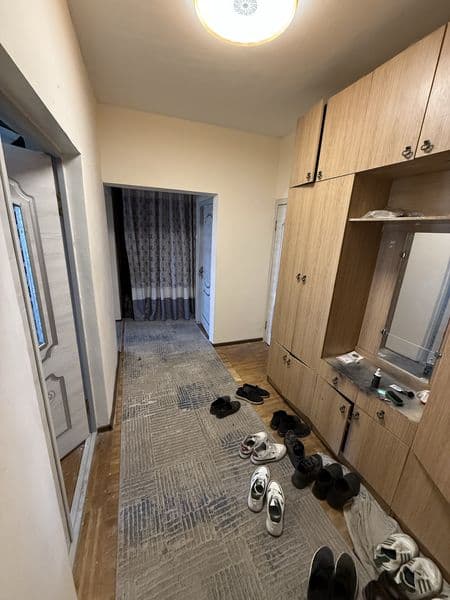 Kvartira Bor  BOLLARGA<br />
Yunsobod 19/ 15 <br />
Moljal: 