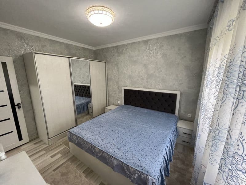 3 ком./3/4 Квартира.<br />
70кв.м +12кв.м балкон<br />
Сдаёт — фото 3